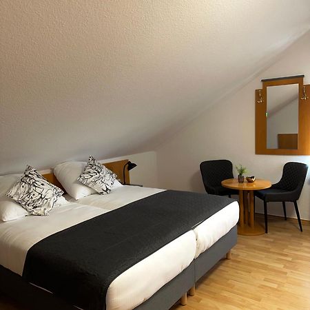 Hotel Restaurant Haus Odendahl Кёльн Экстерьер фото